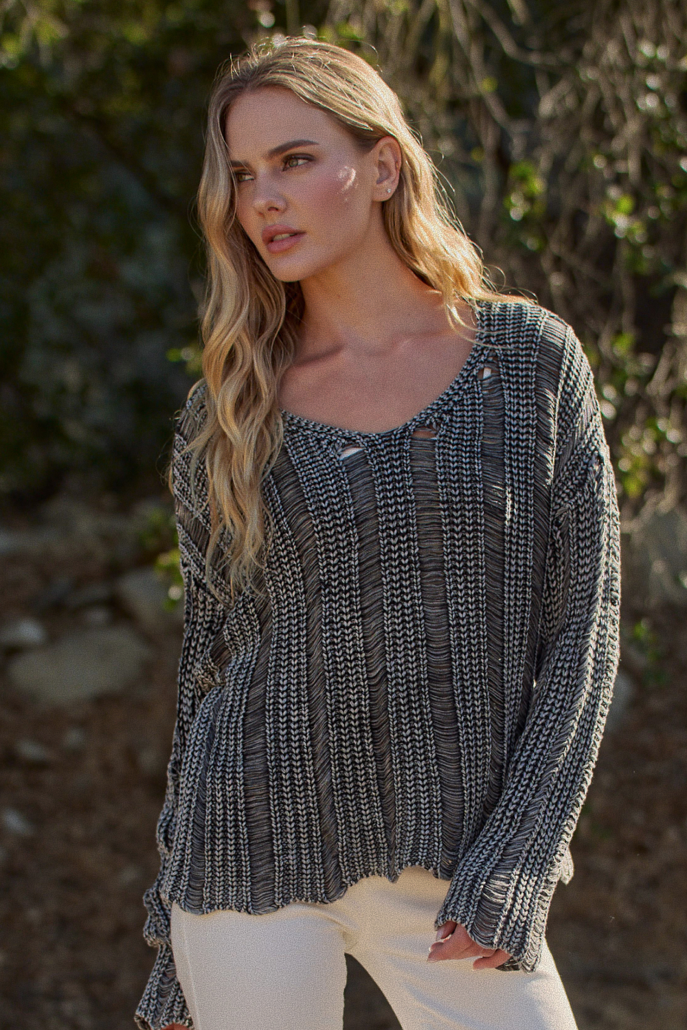 DISTRESSED MINERAL WASHED SWEATER - CESW3703